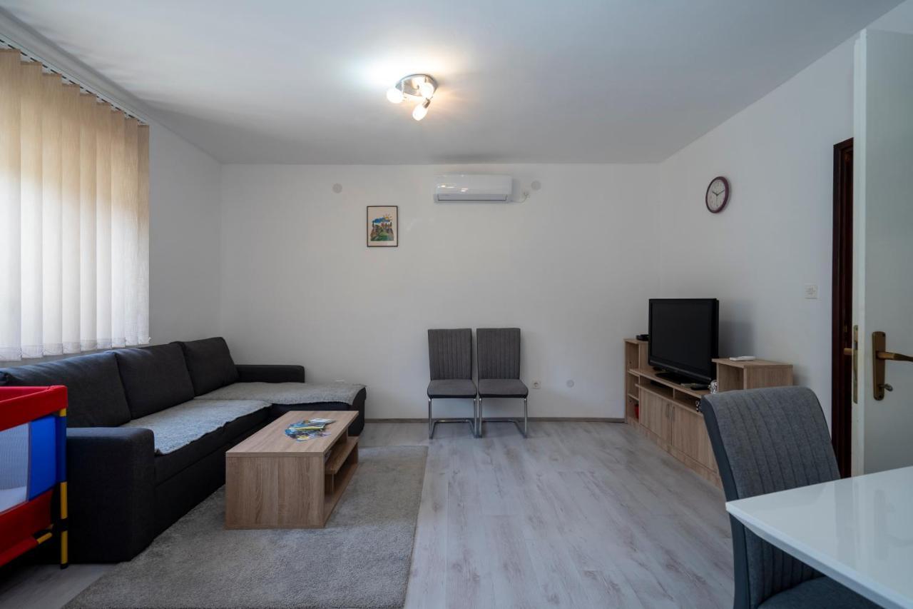 Apartman Curcic كنين المظهر الخارجي الصورة